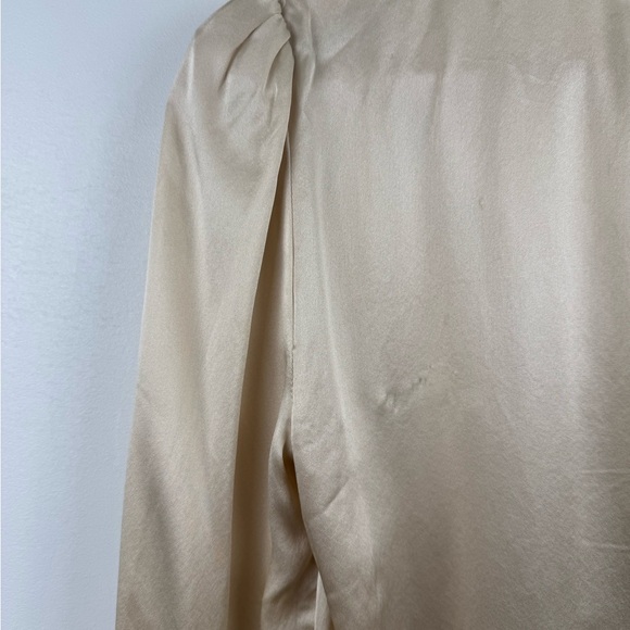 Reformation Women Cadence Champaign Silk Top Size Small - Picture 5 of 10